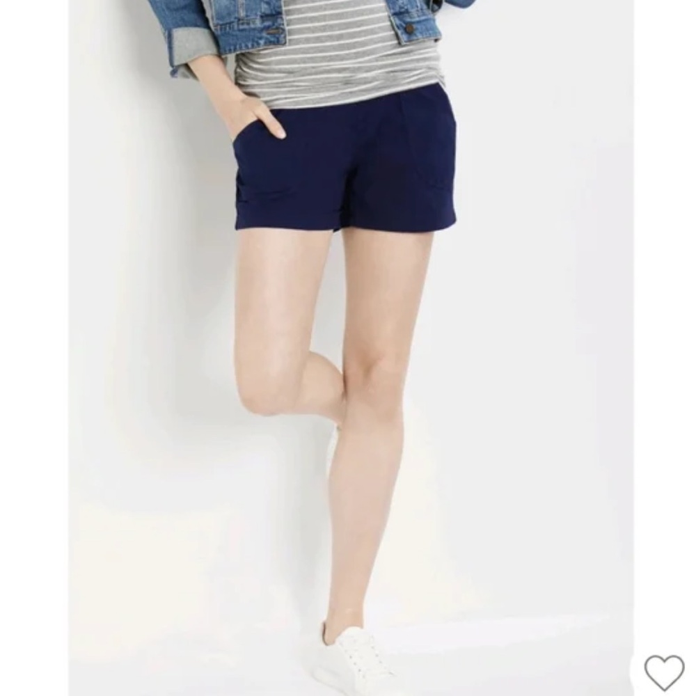 Motherhood Maternity shorts medium